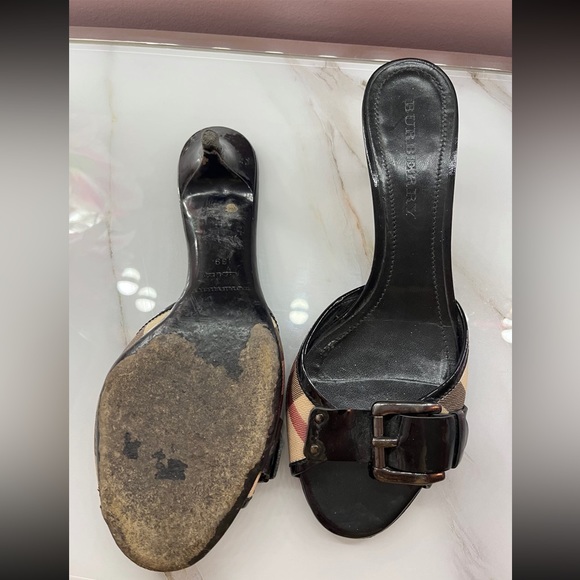vintage Burberry kitten heel size 8.5 - Picture 2 of 5